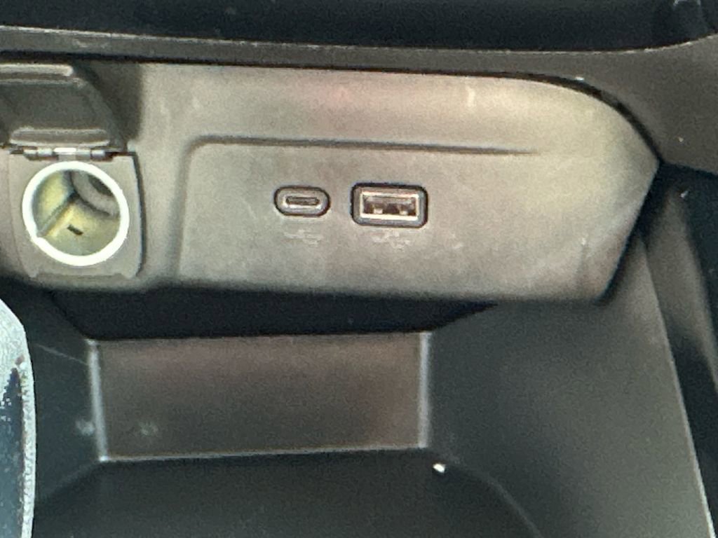 Used 2025 Chevrolet Trax ACTIV w/ Driver Confidence Package image 32