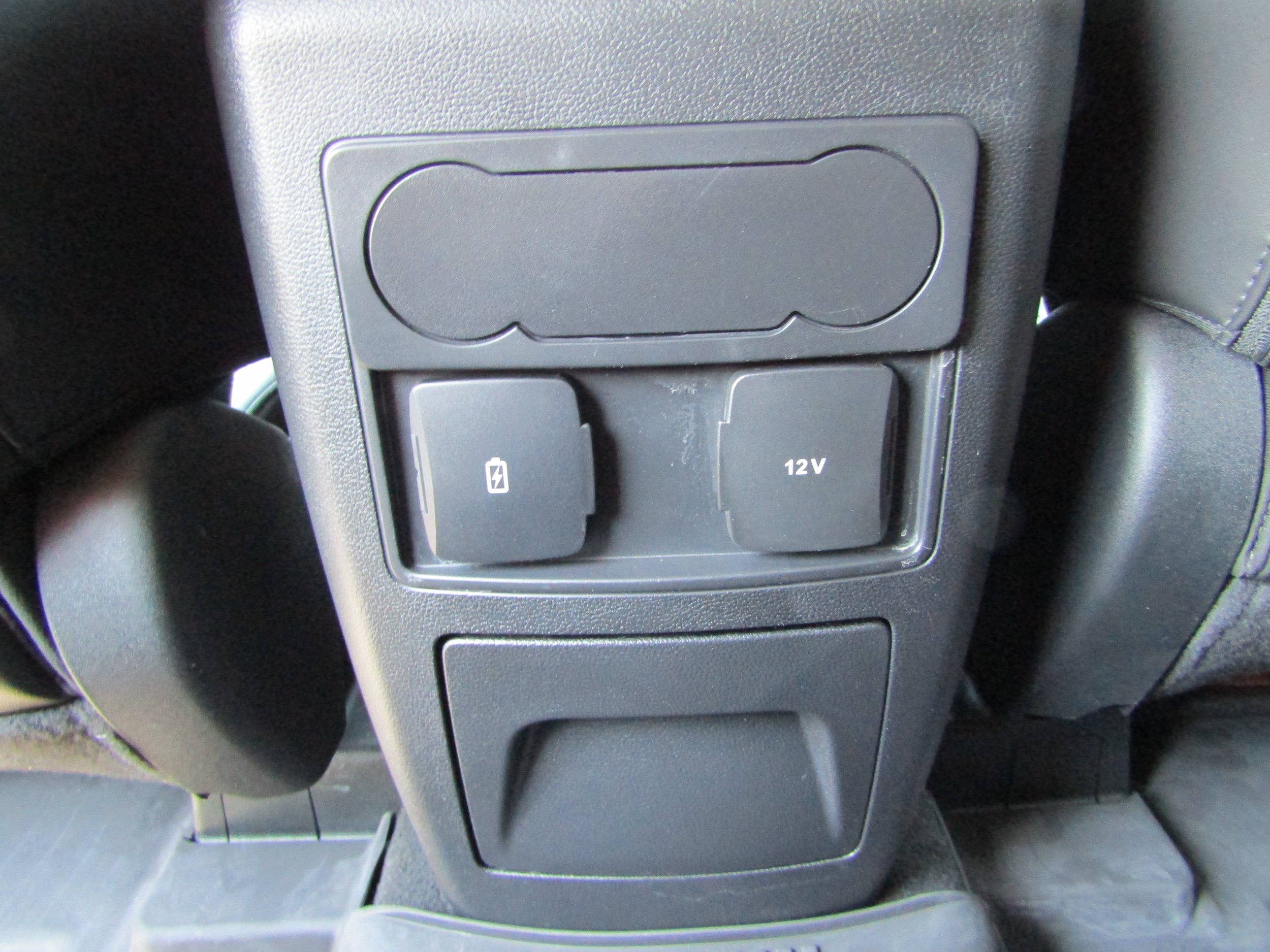Used 2024 Ford Explorer XLT w/ Equipment Group 202A AWD/4WD image 36