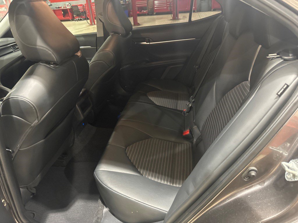 Used 2022 Toyota Camry SE w/ Convenience Package FWD image 7