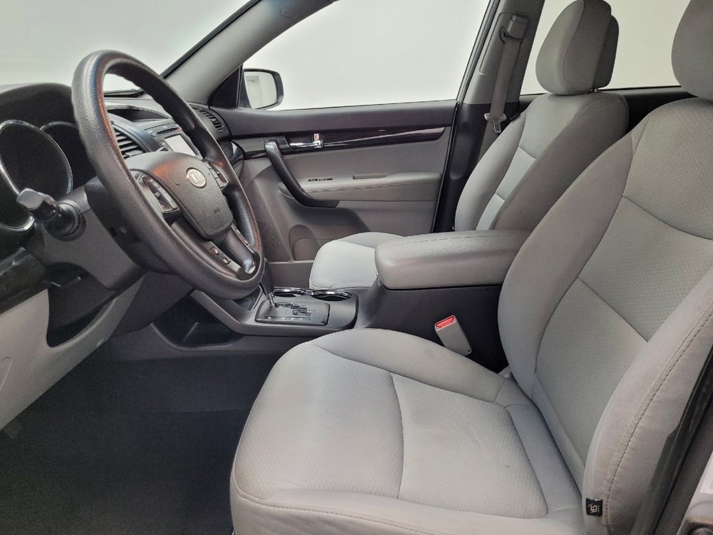 Used 2013 Kia Sorento LX w/ Convenience Pkg image 17