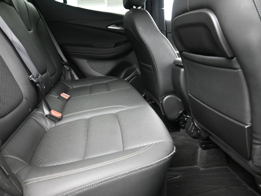Used 2021 Buick Encore GX Essence w/ Advanced Technology Package image 8