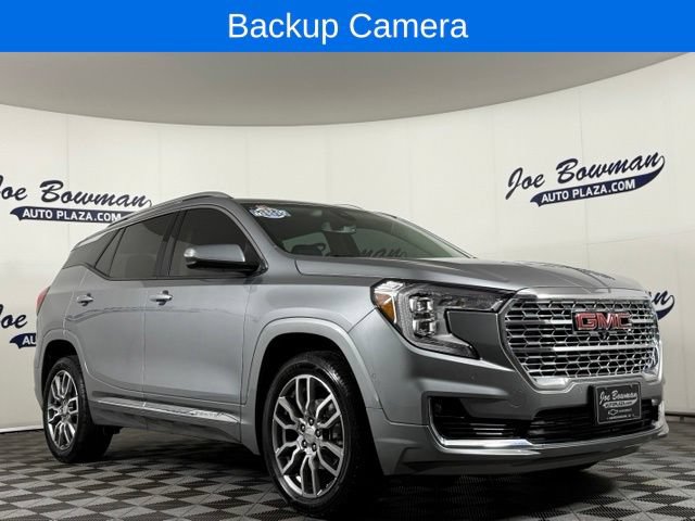 Used 2023 GMC Terrain Denali w/ Denali Premium Package AWD/4WD image 5