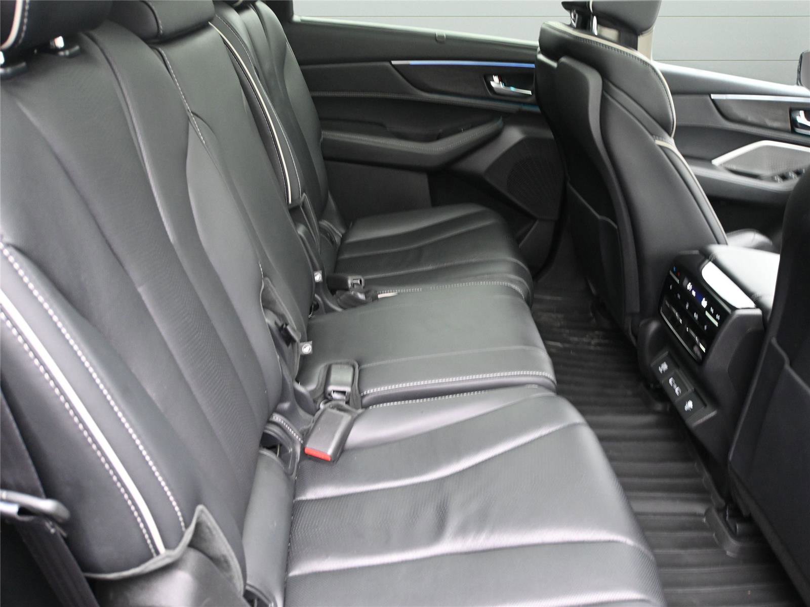 Certified 2023 Acura MDX SH-AWD w/ Advance Package image 19