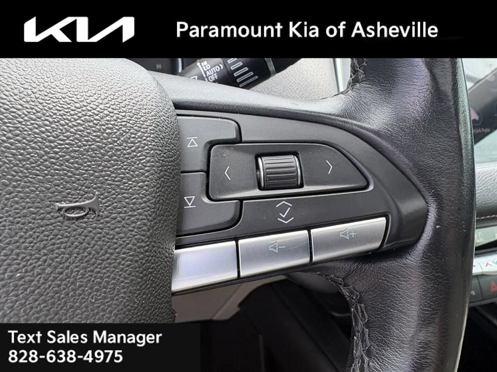 Used 2021 Cadillac XT4 Premium Luxury FWD image 12