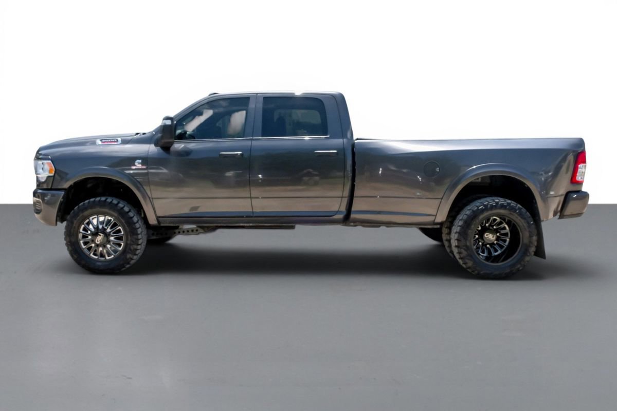 Used 2024 RAM 3500 Tradesman w/ Chrome Appearance Group AWD/4WD image 12