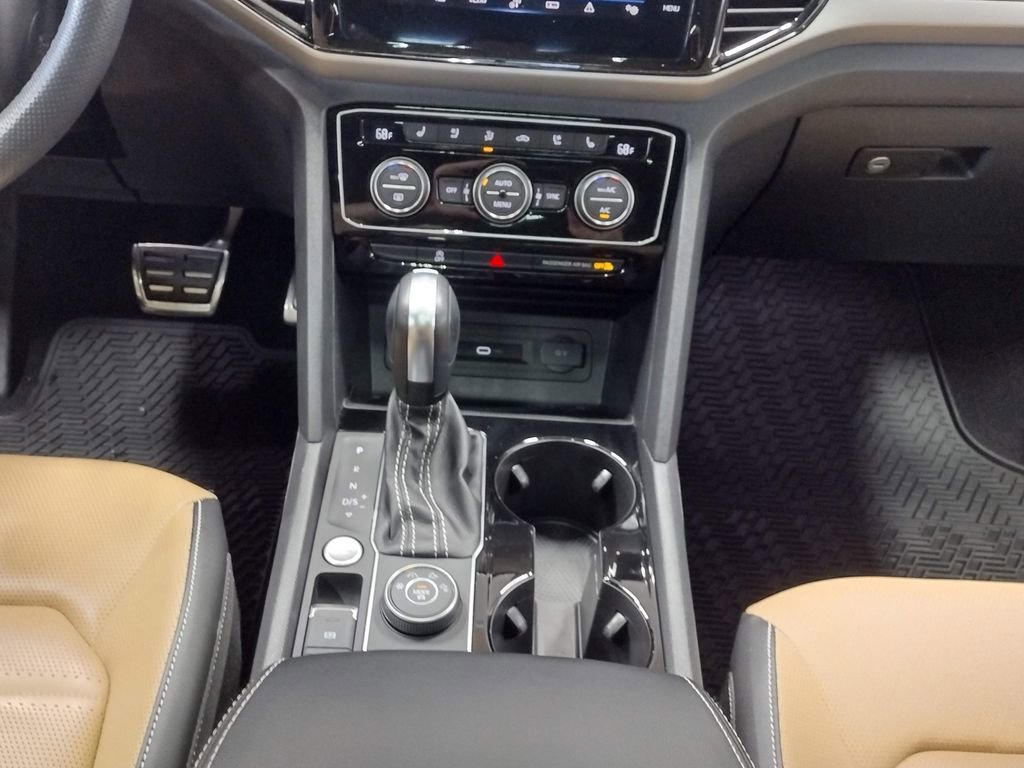 Used 2023 Volkswagen Atlas Cross Sport SEL Premium R-Line image 40