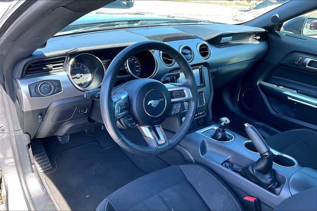 Used 2022 Ford Mustang GT RWD image 14