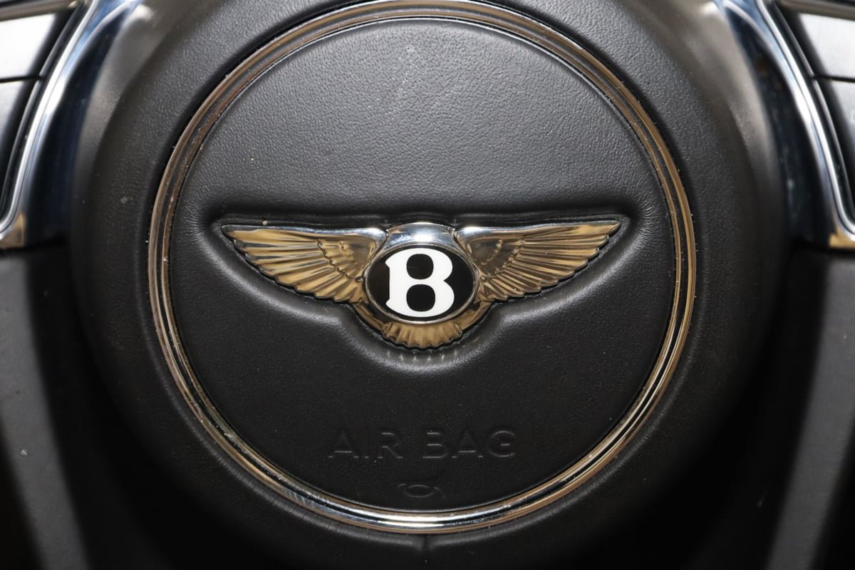 Used 2018 Bentley Bentayga AWD/4WD image 49