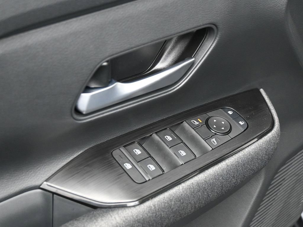 New 2026 Nissan Kicks SV w/ SV Premium Package AWD/4WD image 15