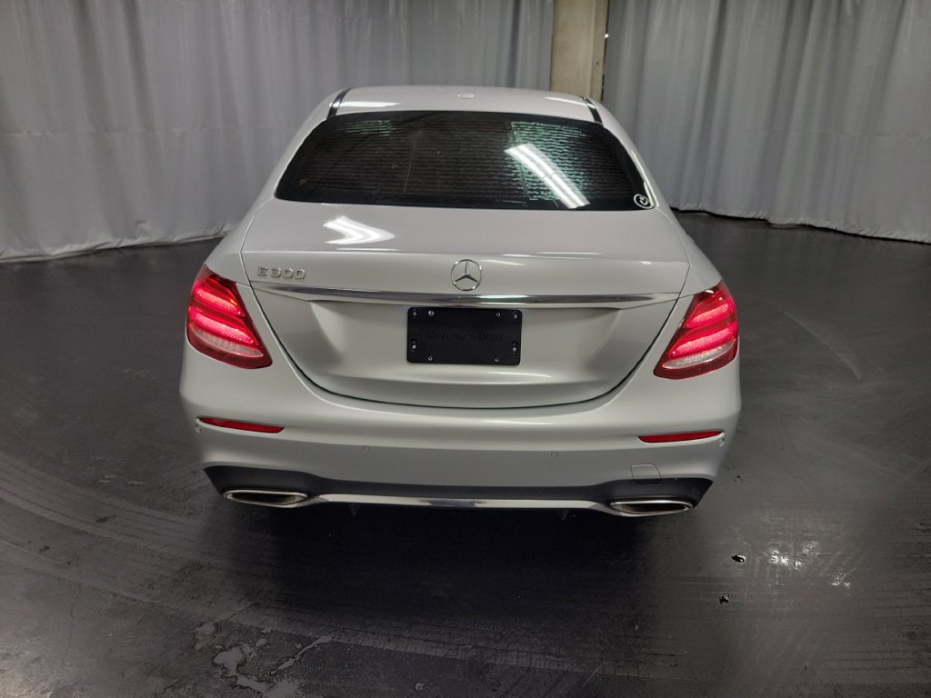 Used 2017 Mercedes-Benz E 300 image 8