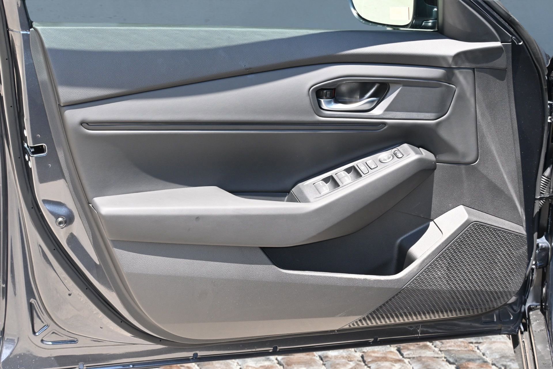 Used 2025 Honda Accord SE image 11