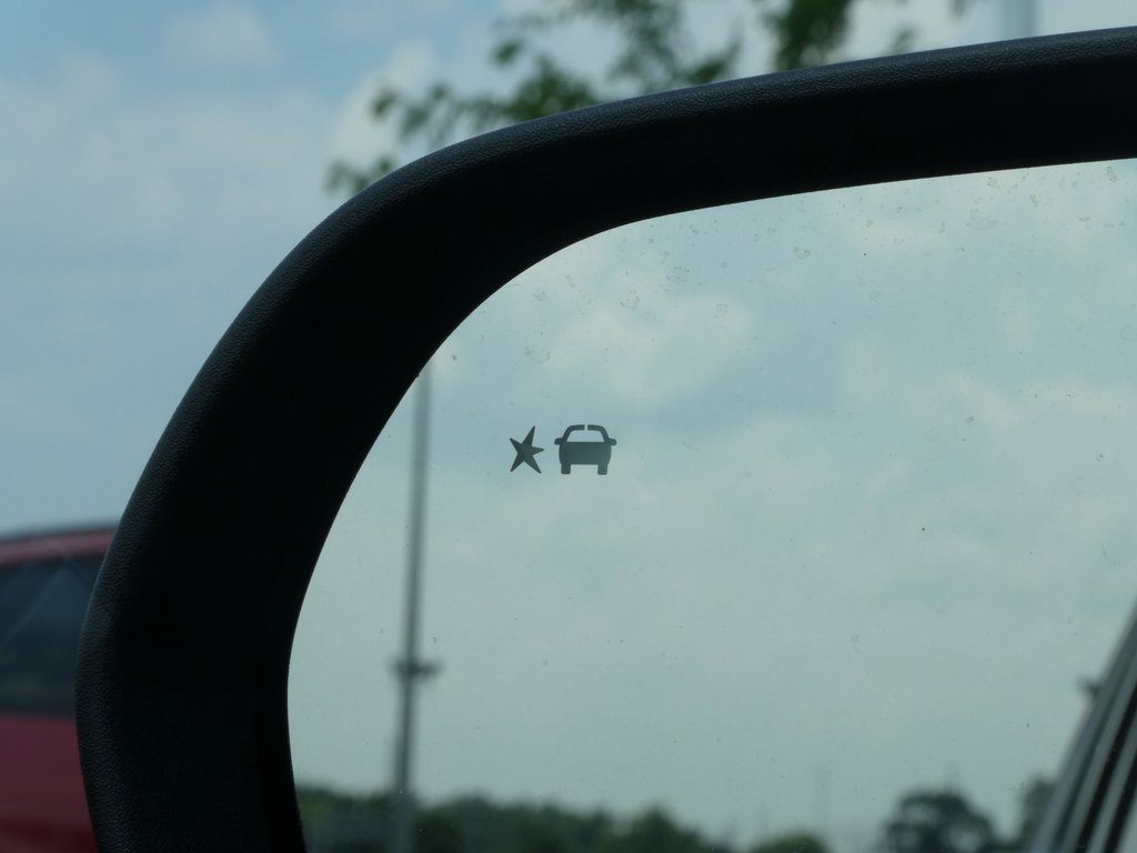 New 2025 GMC Acadia AT4 w/ Luxury Package image 13