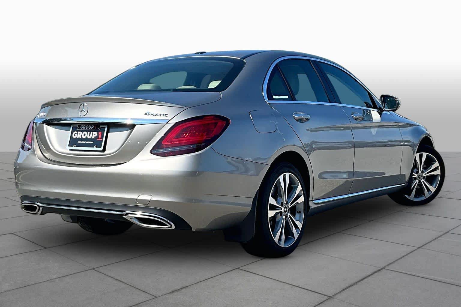 Used 2020 Mercedes-Benz C 300 4MATIC Sedan image 12