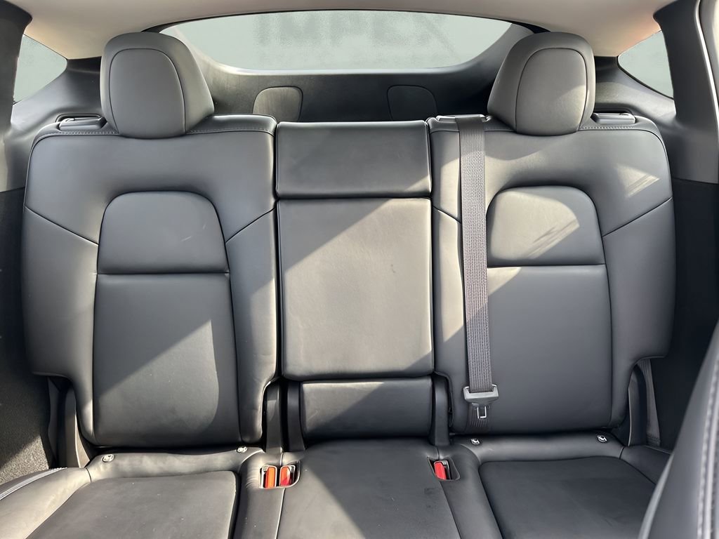 Used 2023 Tesla Model Y Long Range image 12