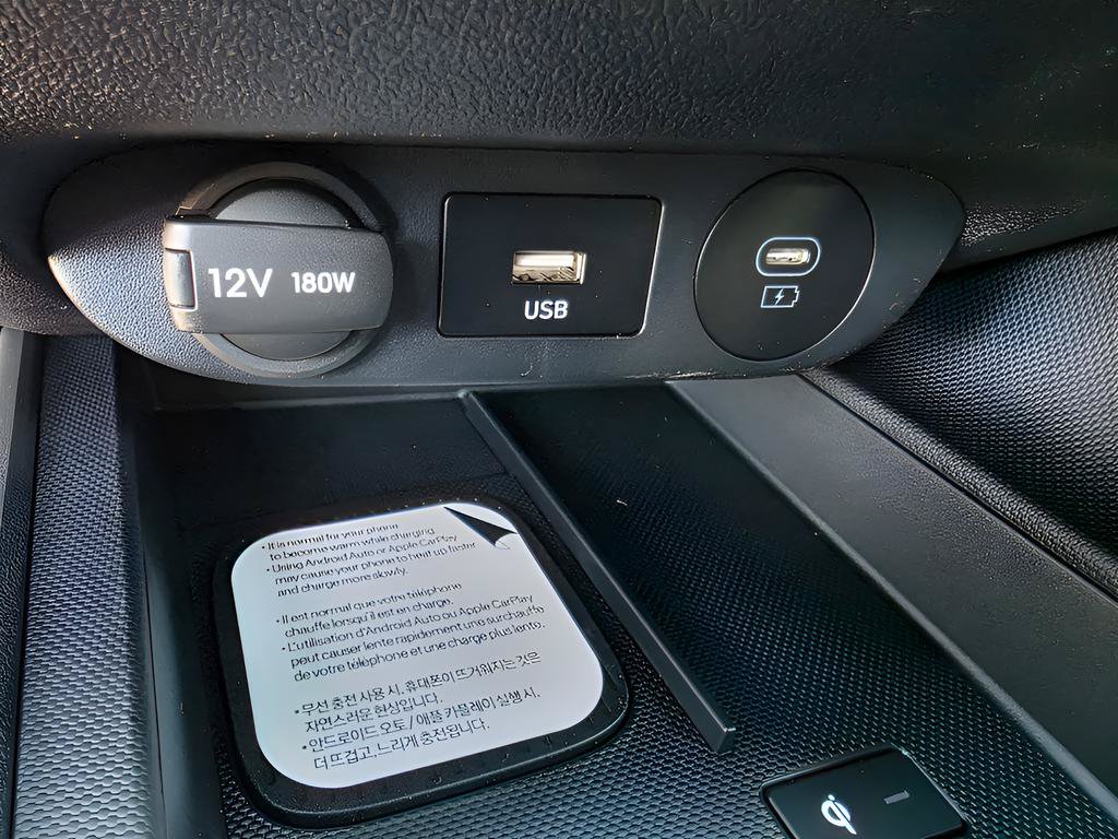 New 2026 Hyundai Elantra SEL FWD image 21