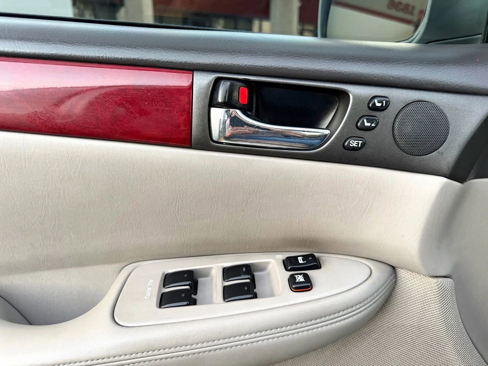 Used 2004 Lexus ES 330 image 19