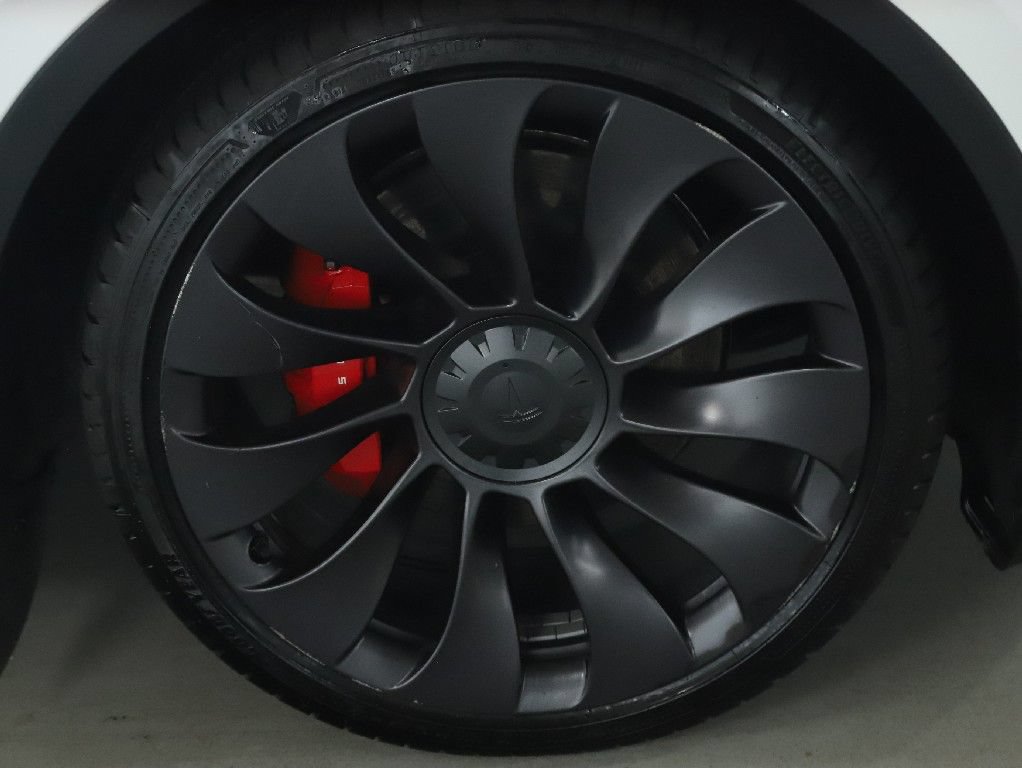 Used 2022 Tesla Model Y Performance AWD/4WD image 10