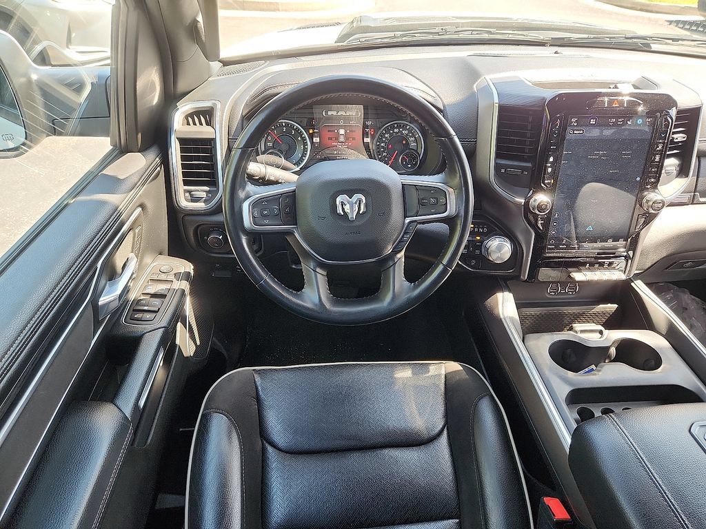 Used 2023 RAM 1500 Laramie AWD/4WD image 11