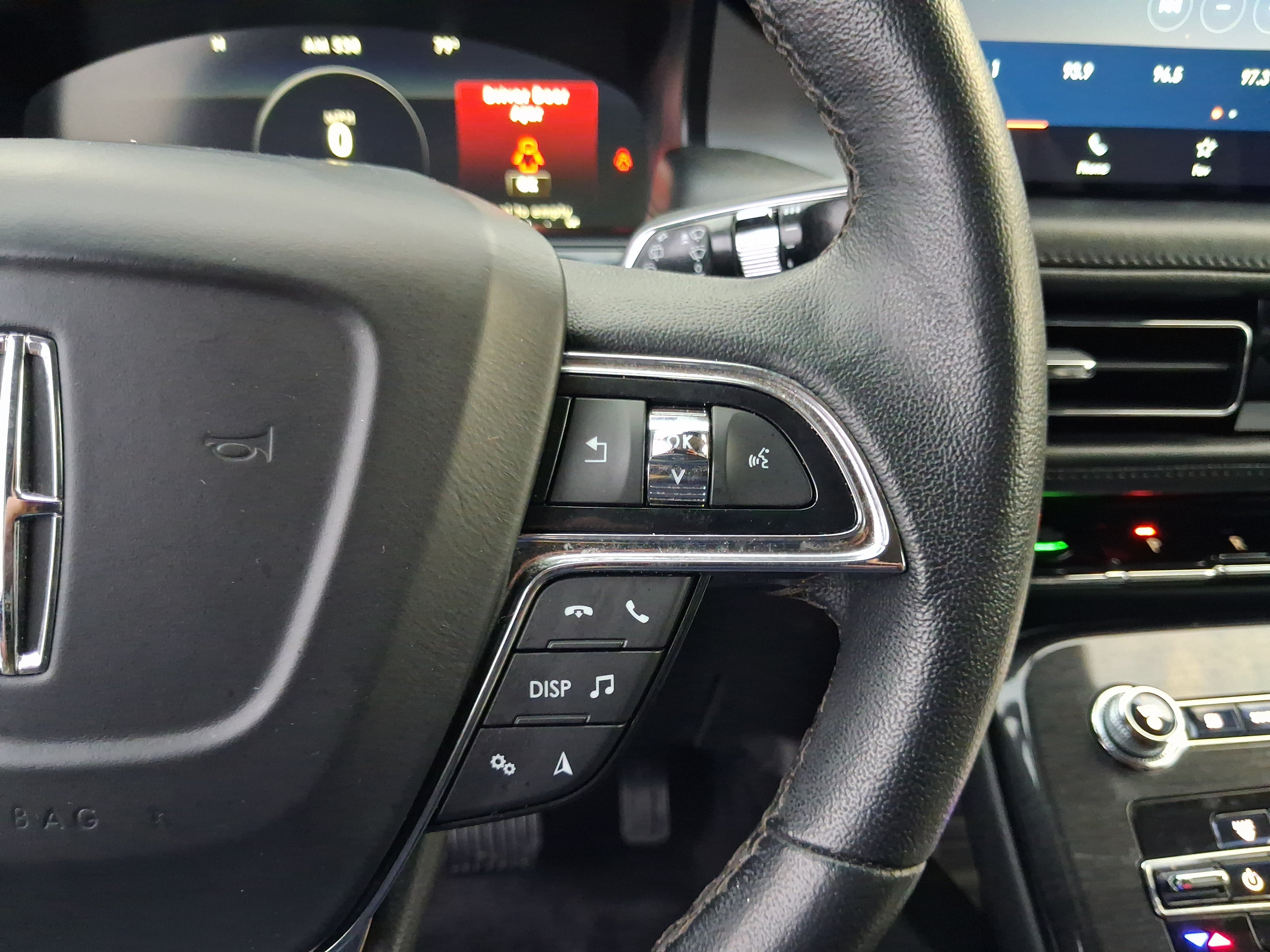 Certified 2023 Lincoln Nautilus AWD image 18