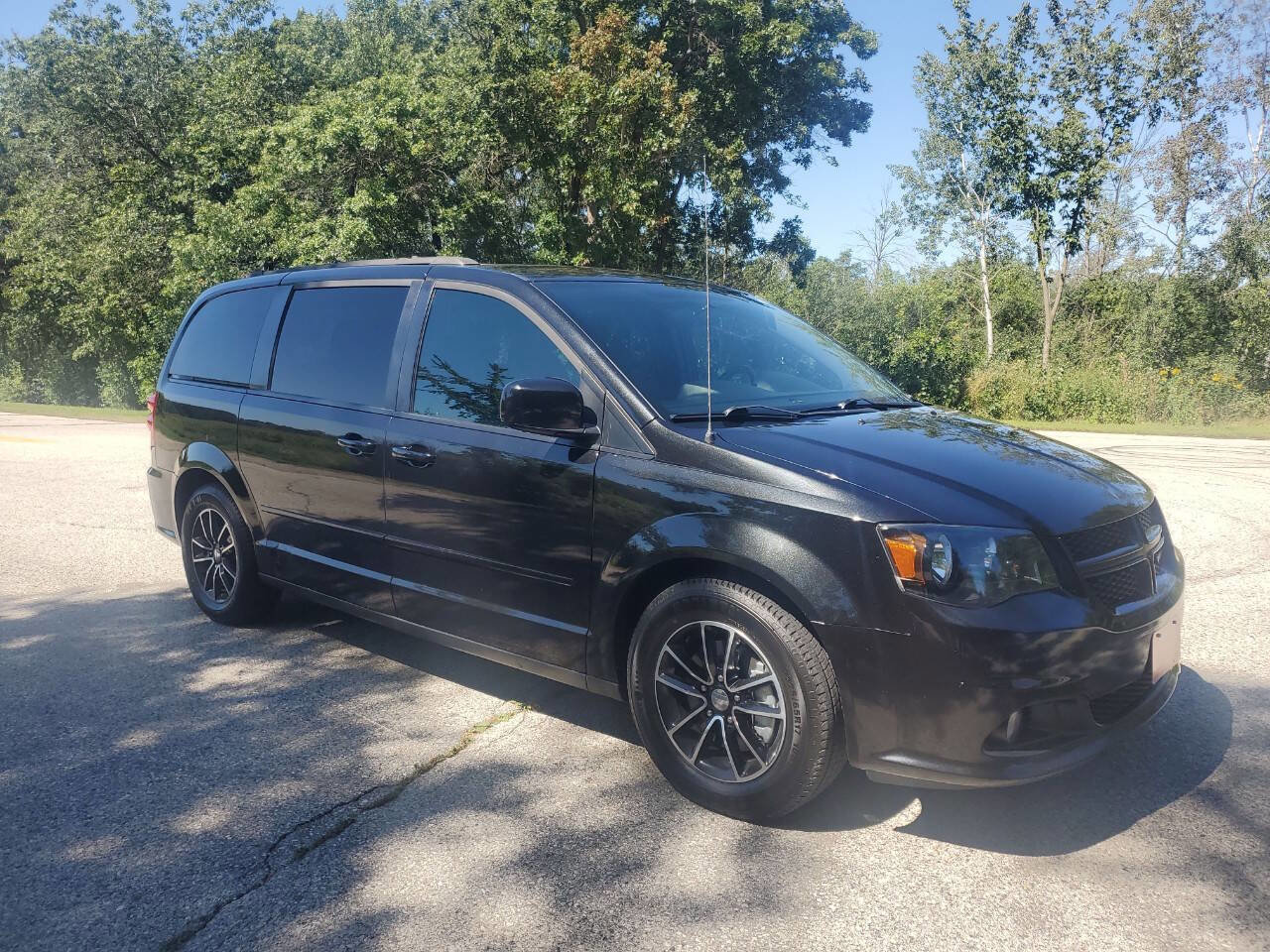 Used 2016 Dodge Grand Caravan R/T image 10