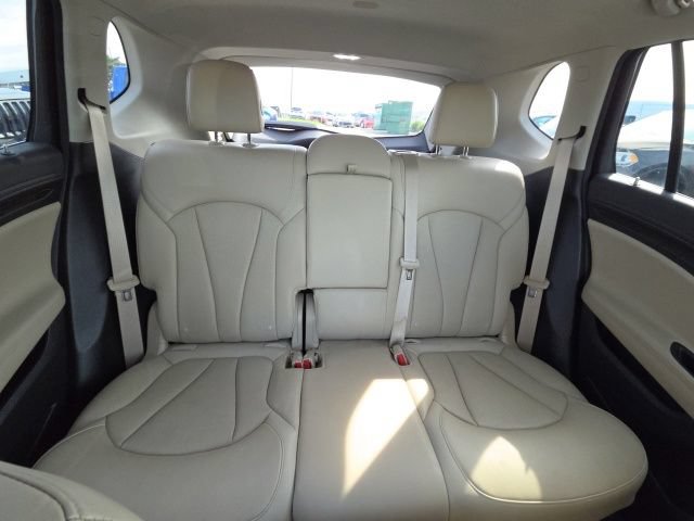 Used 2020 Buick Envision Essence w/ Experience Buick Package FWD image 27
