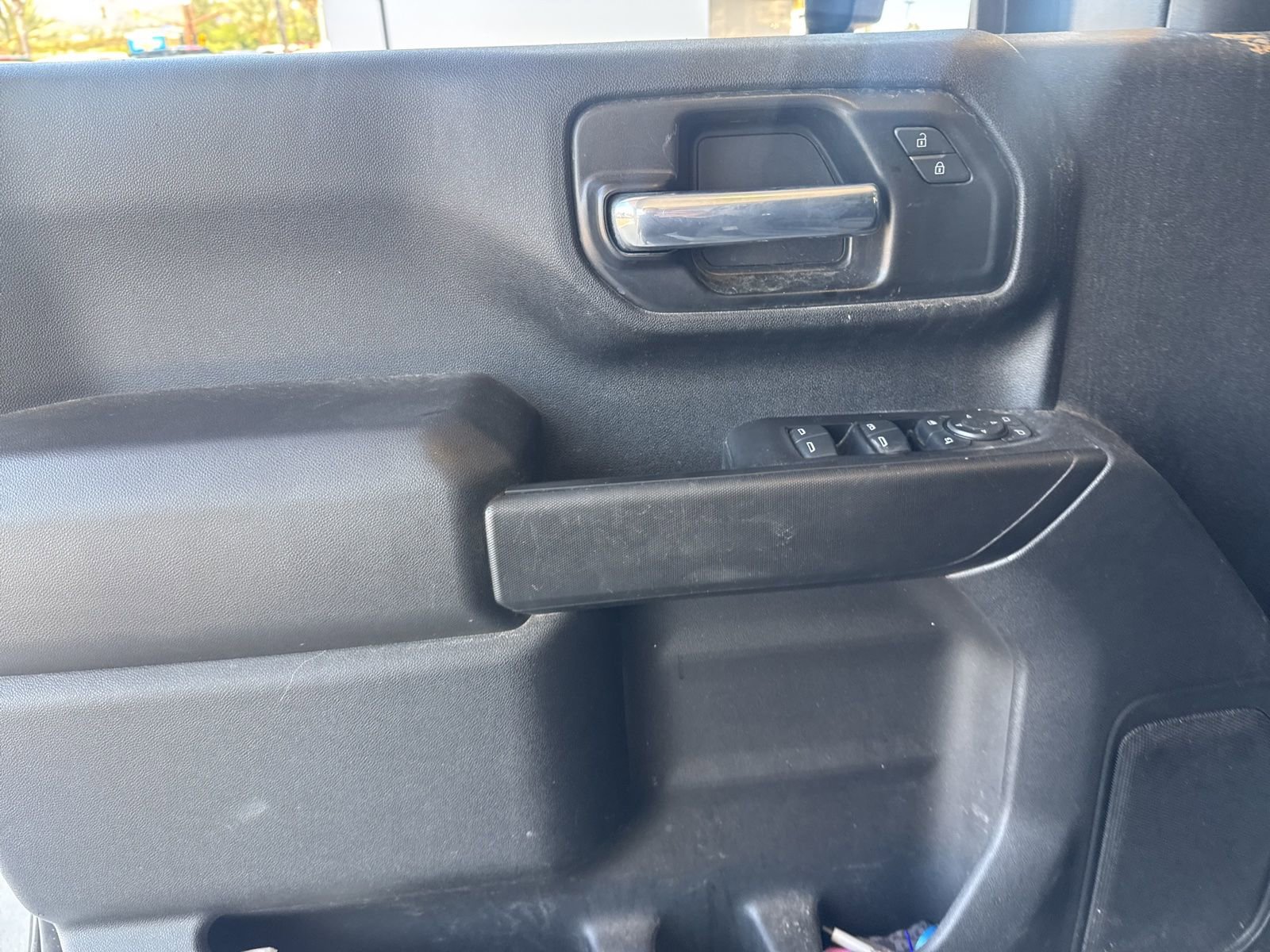 Used 2021 Chevrolet Silverado 2500 Custom w/ Custom Value Package image 9