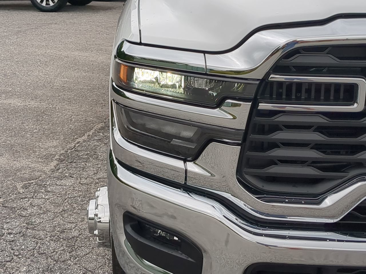 New 2025 RAM 3500 Tradesman w/ Chrome Appearance Group AWD/4WD image 8