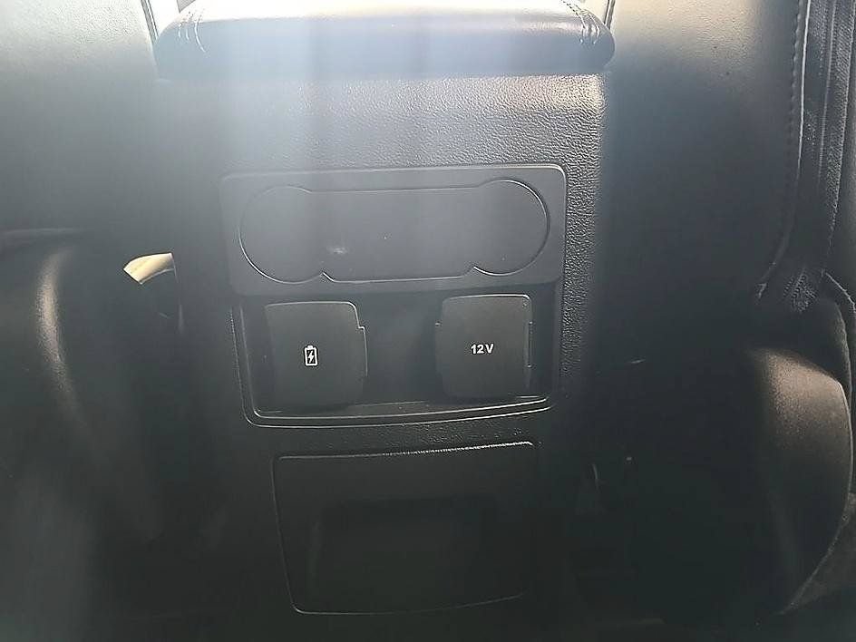 Used 2023 Ford Explorer XLT w/ Equipment Group 202A AWD/4WD image 36