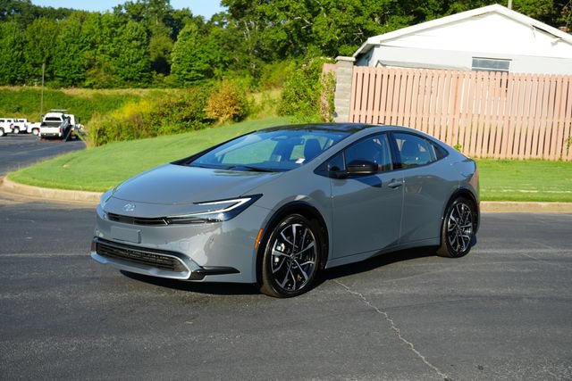 Used 2026 Toyota Prius Plug-In Hybrid w/ Limited Premium Package FWD image 3
