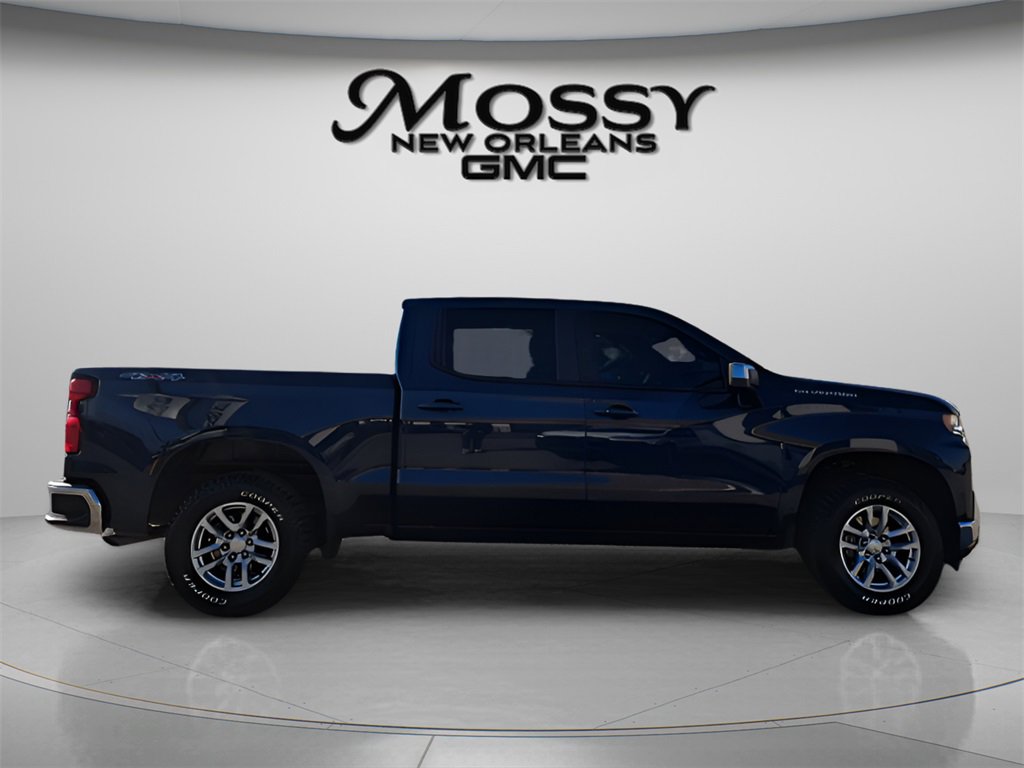 Used 2021 Chevrolet Silverado 1500 LT w/ Convenience Package II image 4