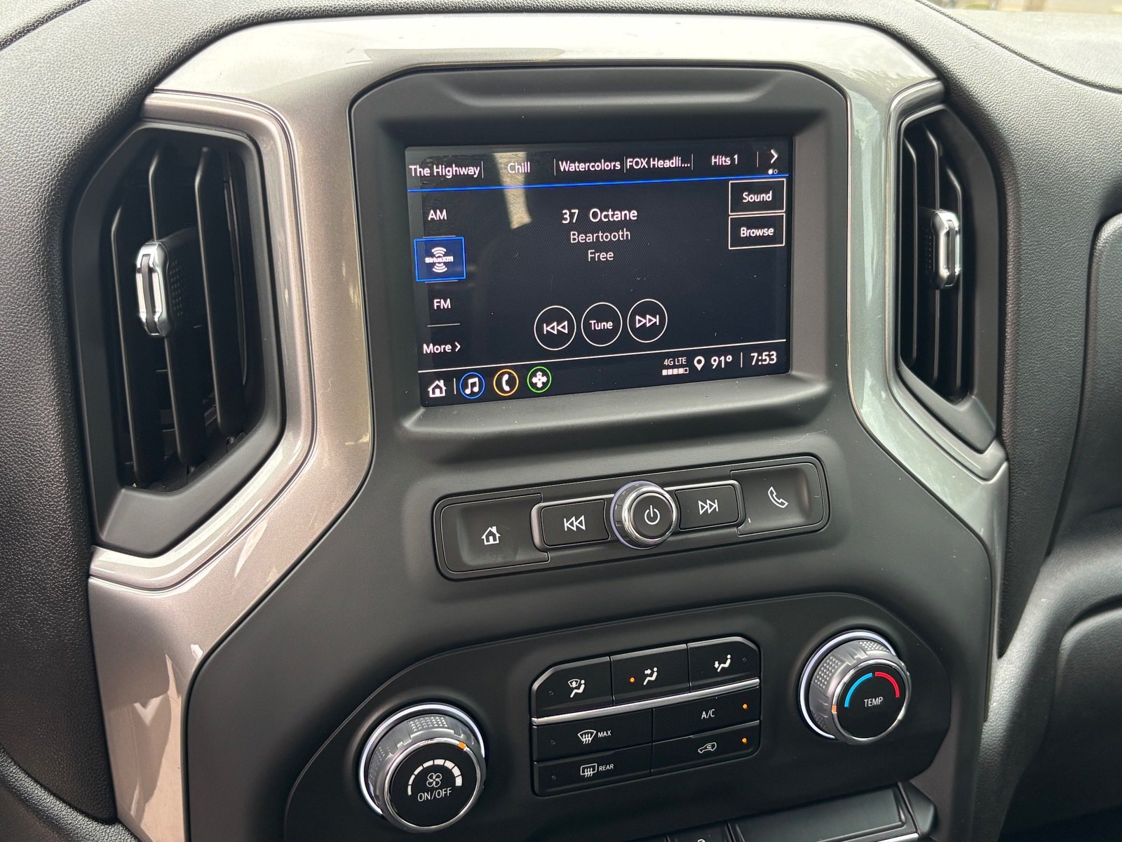 Used 2024 Chevrolet Silverado 1500 Custom w/ Turbomax Blackout Package AWD/4WD image 14