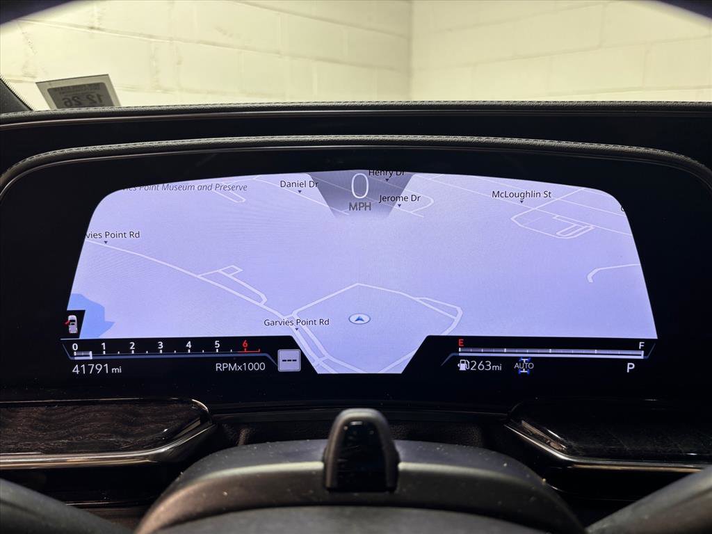 Used 2023 Cadillac Escalade Premium Luxury image 19