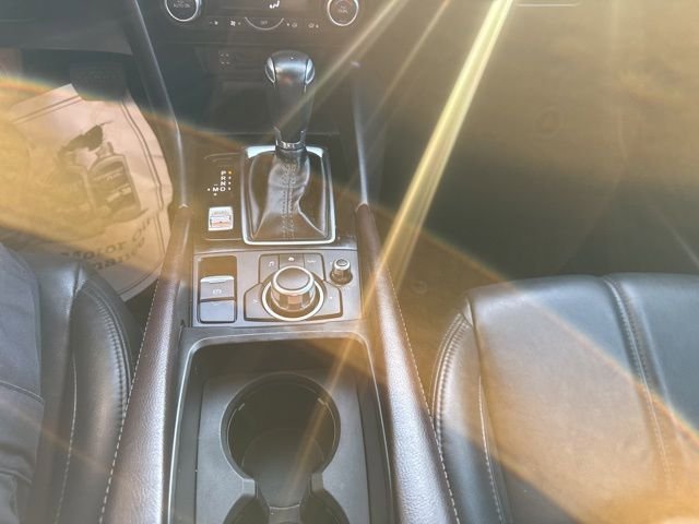 Used 2018 MAZDA MAZDA3 Touring FWD image 13