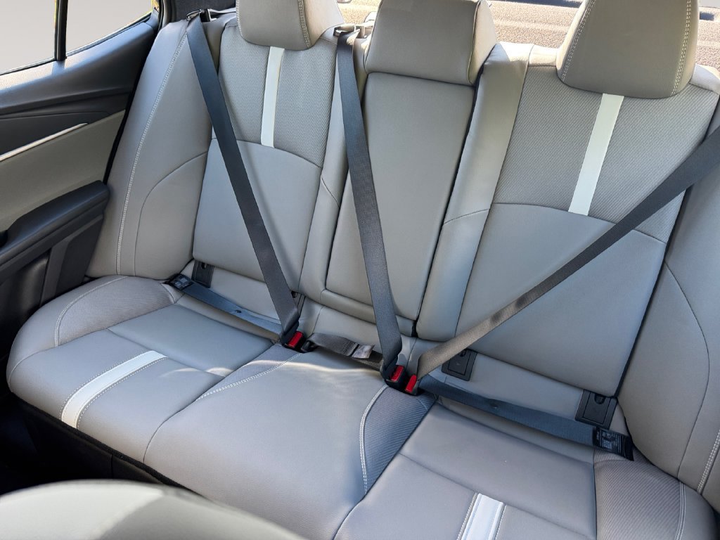 Used 2026 Toyota Camry SE w/ Convenience Package FWD image 13
