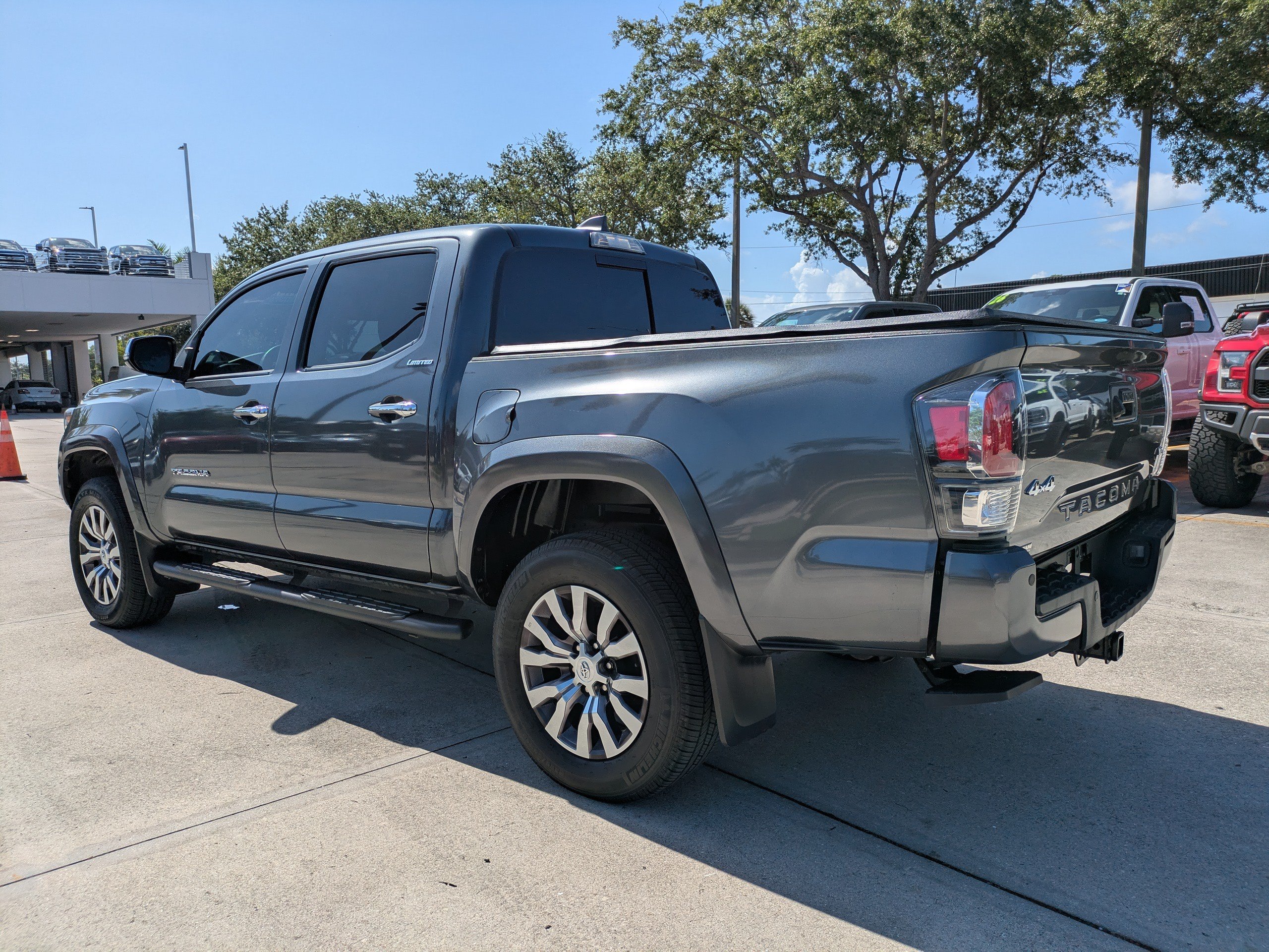 Used 2023 Toyota Tacoma Limited AWD/4WD image 6