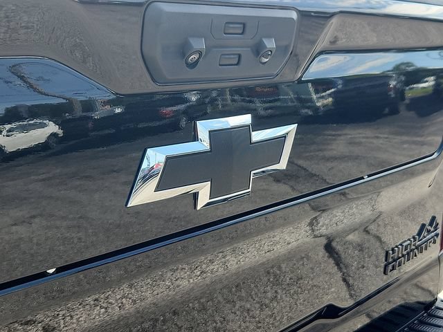 Used 2024 Chevrolet Silverado 2500 High Country w/ High Country Premium Package AWD/4WD image 25