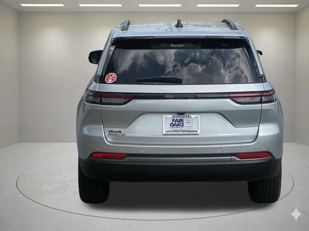 New 2026 Jeep Grand Cherokee Altitude AWD/4WD image 6