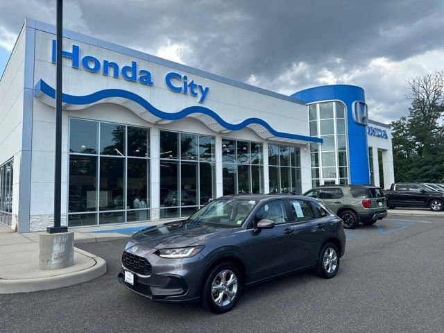 Used 2023 Honda HR-V LX image 2