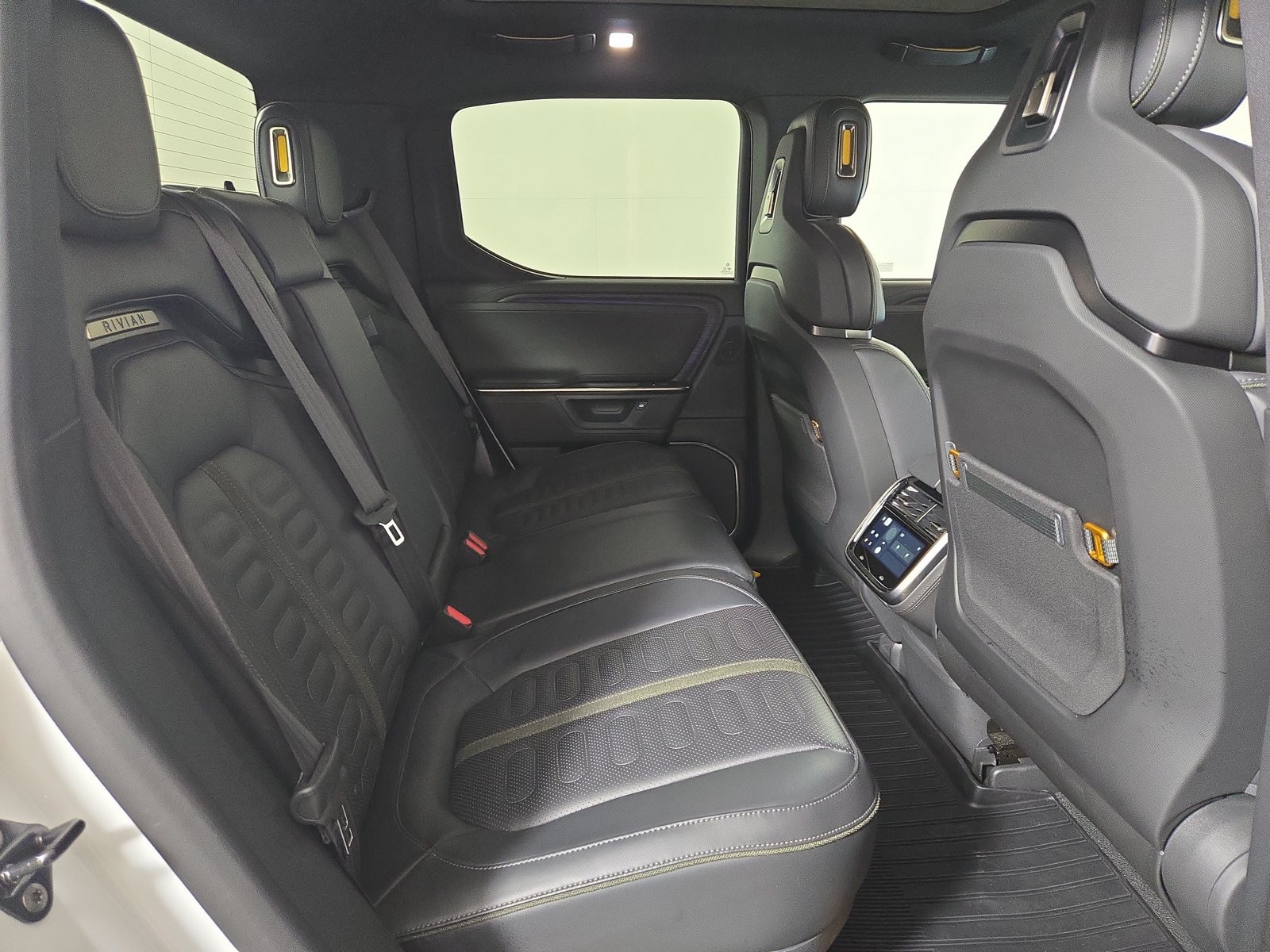 Used 2025 Rivian R1T Adventure Dual AWD/4WD image 22