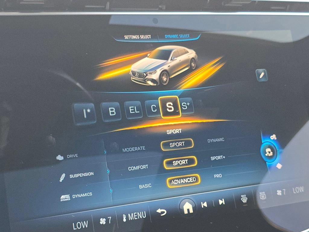 New 2026 Mercedes-Benz E 53 AMG e 4MATIC Sedan image 35
