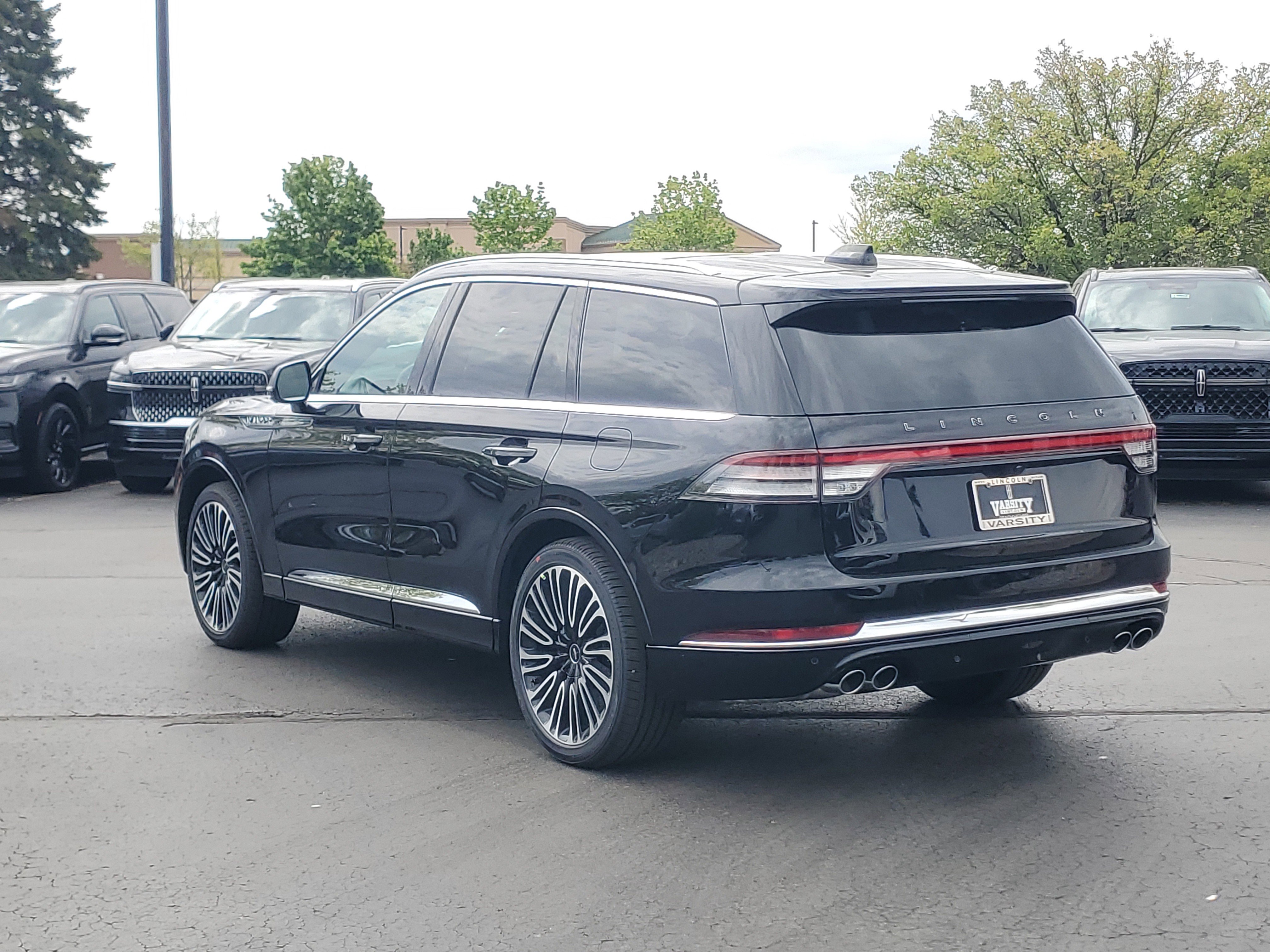 New 2026 Lincoln Aviator Black Label w/ Dynamic Handling Package AWD/4WD image 3