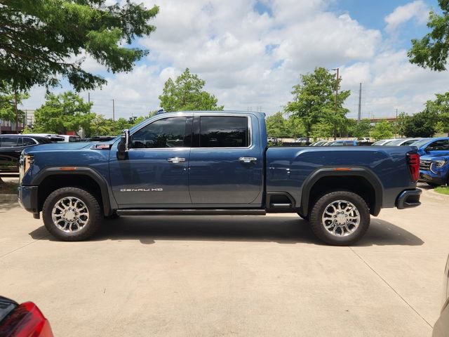 Used 2025 GMC Sierra 2500 Denali w/ Denali Reserve Package AWD/4WD image 4