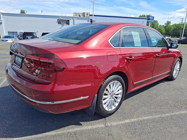 Used 2017 Volkswagen Passat 1.8T SE w/ SE Lighting Package FWD image 6