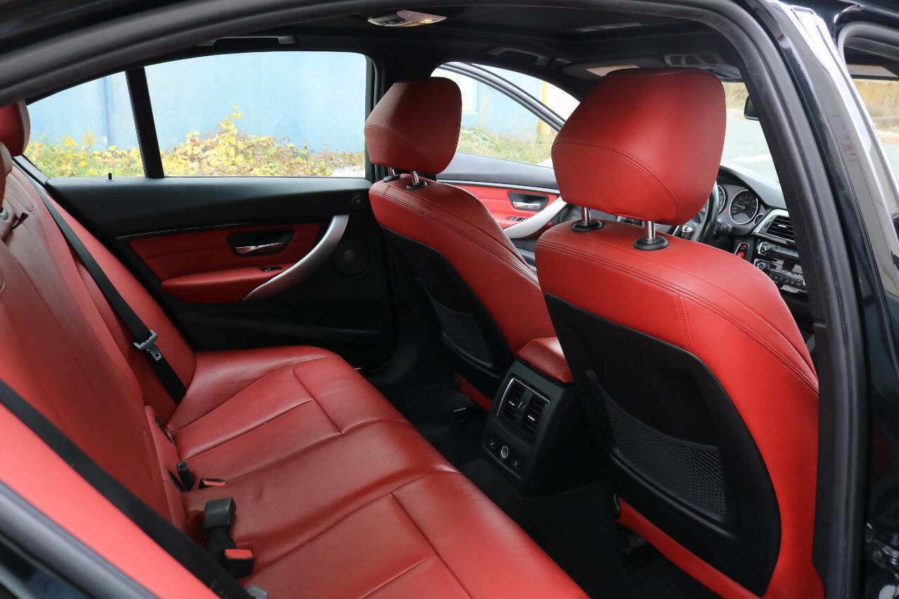 Used 2016 BMW 340i xDrive Sedan image 21