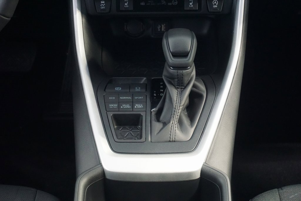 New 2025 Toyota RAV4 XLE image 33