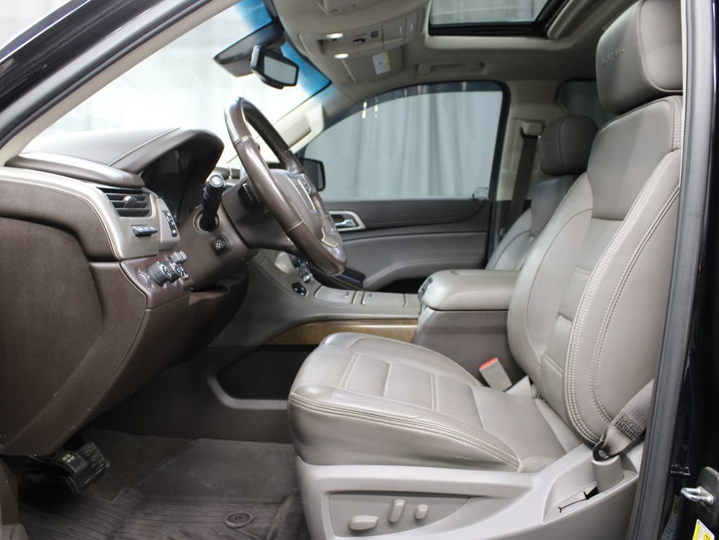 Used 2019 GMC Yukon XL Denali AWD/4WD image 12