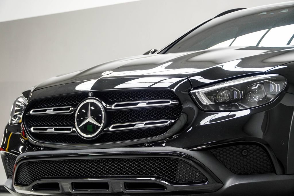Used 2022 Mercedes-Benz E 450 4MATIC All-Terrain Wagon w/ Driver Assistance Package image 2