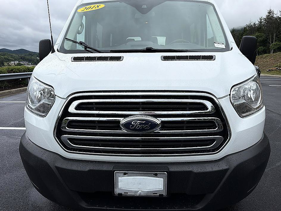 Used 2018 Ford Transit 350 XLT RWD image 2