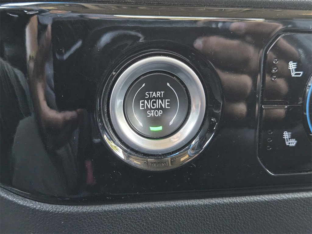 Used 2024 GMC Sierra 1500 SLT image 24