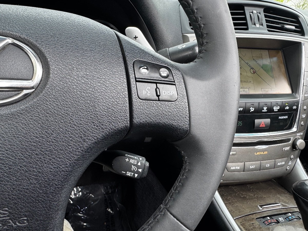 Used 2010 Lexus IS 250C RWD image 24